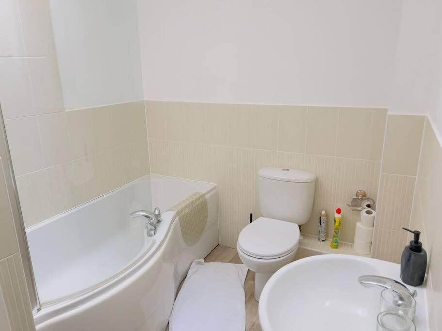 2 Bedroom Flat In Colchester Exterior foto